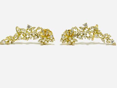 Gioielleria Corvino - Orecchini Fantasia Floreale con diamanti 2.68 Carati in Oro bianco 750% 18 