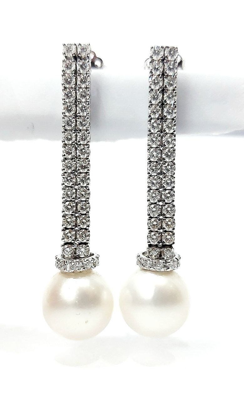 Gioielleria Corvino - Orecchini modello tennis firmati Astralia con perle 3.20 carati in oro 