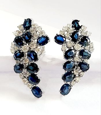 Gioielleria Corvino - Orecchini fantasia pendenti firmati Astralia con zaffiri e diamanti 8.20 