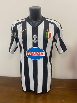ZAMBROTTA - JUVE JERSEY NO. 19. Gianluca Zambrotta (Como, 19 February 1977) is an Italian sports 