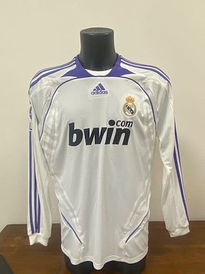 CANNAVARO - JERSEY NO. 5 REAL MADRID. Fabio Cannavaro (Naples, 13 September 1973) is an Italian 