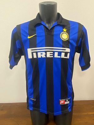 BAGGIO - SHIRT N. 10 - INTER. Roberto Baggio (Caldogno, 18 February 1967) is a former Italian 