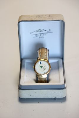 DIEGO ARMANDO MARADONA - WATCH. WISS MOUVT brand watch with case. 
Diego Armando Maradona's 