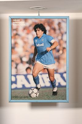 DIEGO ARMANDO MARADONA - POSTER. Beautiful poster with AUTOGRAPH and DEDICATION to Massimo 