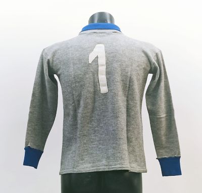 GAMES USED GOALKEEPER SHIRT BY DINO ZOFF 1970 FIFA WORLD CUP QUALIFICATION
. Grey goalkeeper 