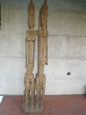 SCULTURA LIGNEA DI FAMIGLIA DOGON CIVILTA’ DOGON; (MALI)
. SCULTURA LIGNEA DI FAMIGLIA DOGON 