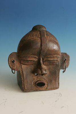 VASO IN TERRACOTTA TIKAR 
CIVILTA’ TIKAR (CAMEROON) 
TERRACOTTA 