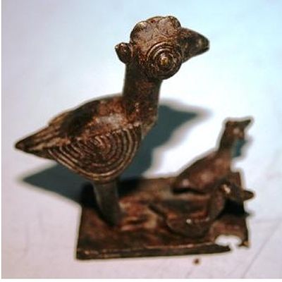 GALLINA CON PULCINI 
ASHANTI - GHANA 
FUSIONE A CERA PERSA 
