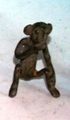 SCIMMIA CON BANANA
ASHANTI - GHANA
. SCIMMIA CON BANANA 
ASHANTI - GHANA 
FUSIONE A CERA PERSA 
