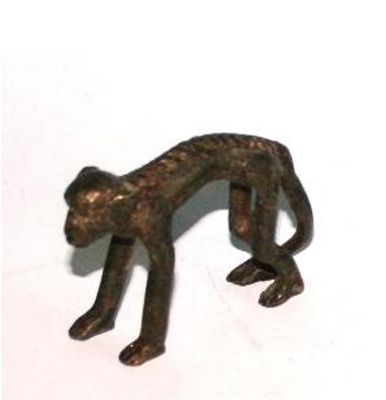 SCIMMIA A 4 ZAMPE
. SCIMMIA A 4 ZAMPE 
ASHANTI - GHANA 
FUSIONE A CERA PERSA 
ANONIMO 