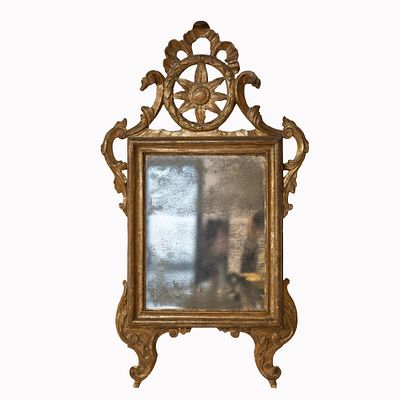 Specchiera - Marche - XVIII secolo. Specchiera intagliata e dorata Marche - Fine XVIII - Inizi 