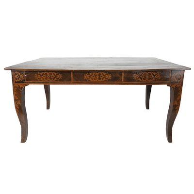 Importante tavolo scrivania da centro Luigi XV - Roma. Tavolo scrivania lastronato a spina di 