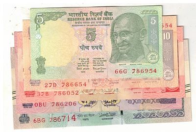 5 RS 10 RS 20 RS 50 RS AND 100 RS STARTNING HOLLY NUMBER UNC ( 5 PCS)