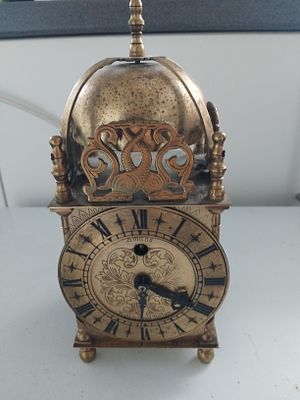 Brass wind up clock No Key