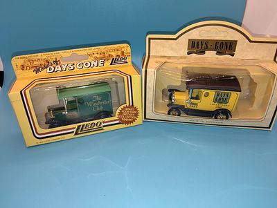 TWO BOXED DIECAST DAYS GONE MODEL CARS