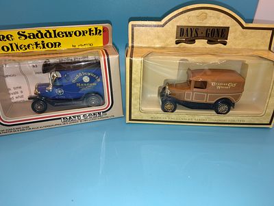 TWO BOXED DIECAST DAYS GONE MODEL CARS