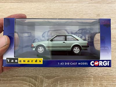 BOXED FORD ESCORT CRYSTAL GREEN MK111 GHIA CORGI VANGUARDS MODEL VA11007 LTD EDITION 288 OF 1200