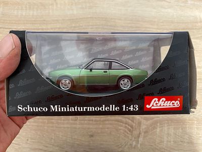 SCHUCO OPEL MANTA B CASED AND BOXED 1/43