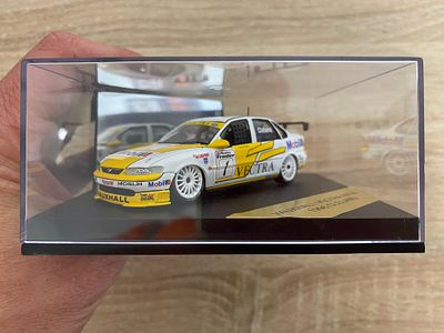 VAUXHALL VECTRA BTCC 1990 CASED AND BOXED 1/43 RALLY. VAUXHALL VECTRA BTCC 1990 CASED AND BOXED 