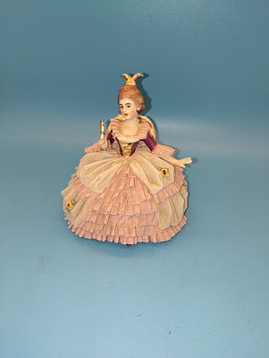 VERY NICE DRESDEN CRINOLIN LADY FIGURINE BY FRANKENTHAL HAND PAINTED