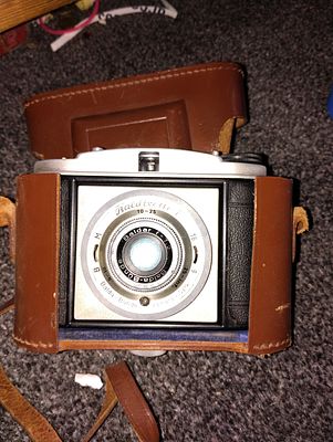 VERY NICE BULDIXELLE CAMERA IN LEATHER CASE