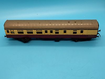 VINTAGE oo gauge carriage