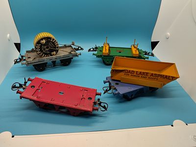Assorted Vintage Hornby Meccano O Gauge Rolling Stock