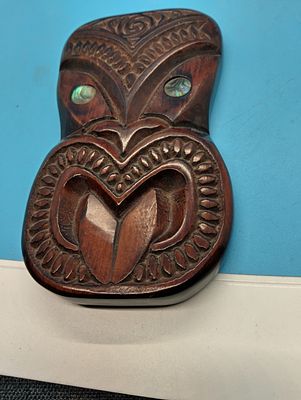 VERY NICE Maori Carving . VERY NICE Maori Carving