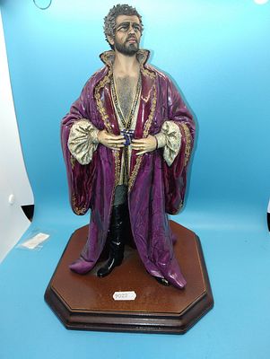 VERY NICE LARGE Limited Edition Figure No 77/500 OPERA CHARACTER