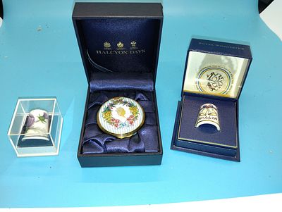 VERY NICE SELECTION OF BOXED PILL BOX, AND TWO BOXED THIMBLES