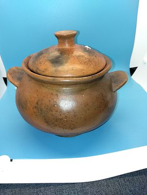 VERY NICE POTTERY COOKING POT