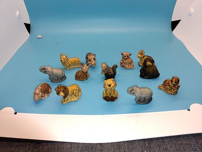 VERY NICE COLLECTION OF WIMSES