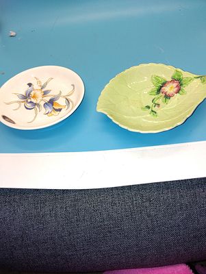 TWO DISHES FEATURING CARLTON WARE AND AYNSLEY