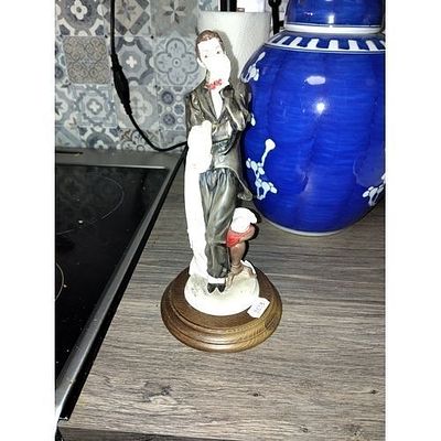 VERY NICE ITALIAN ART DECO STYLE FIGURE LOVELY CONDITION NO DAMAGE