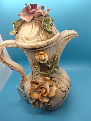 VERY NICE Capodimonte Large Tea Pot
