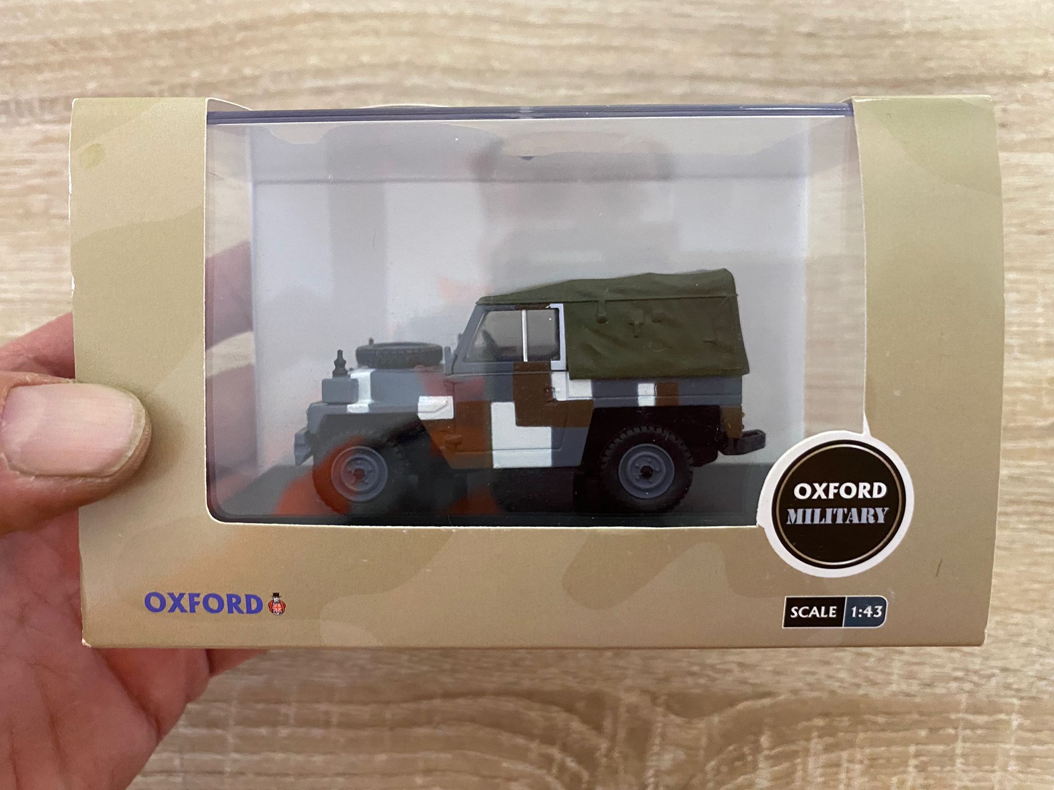 FANTASTIC BOXED OXFORD MILITARY LANDROVER