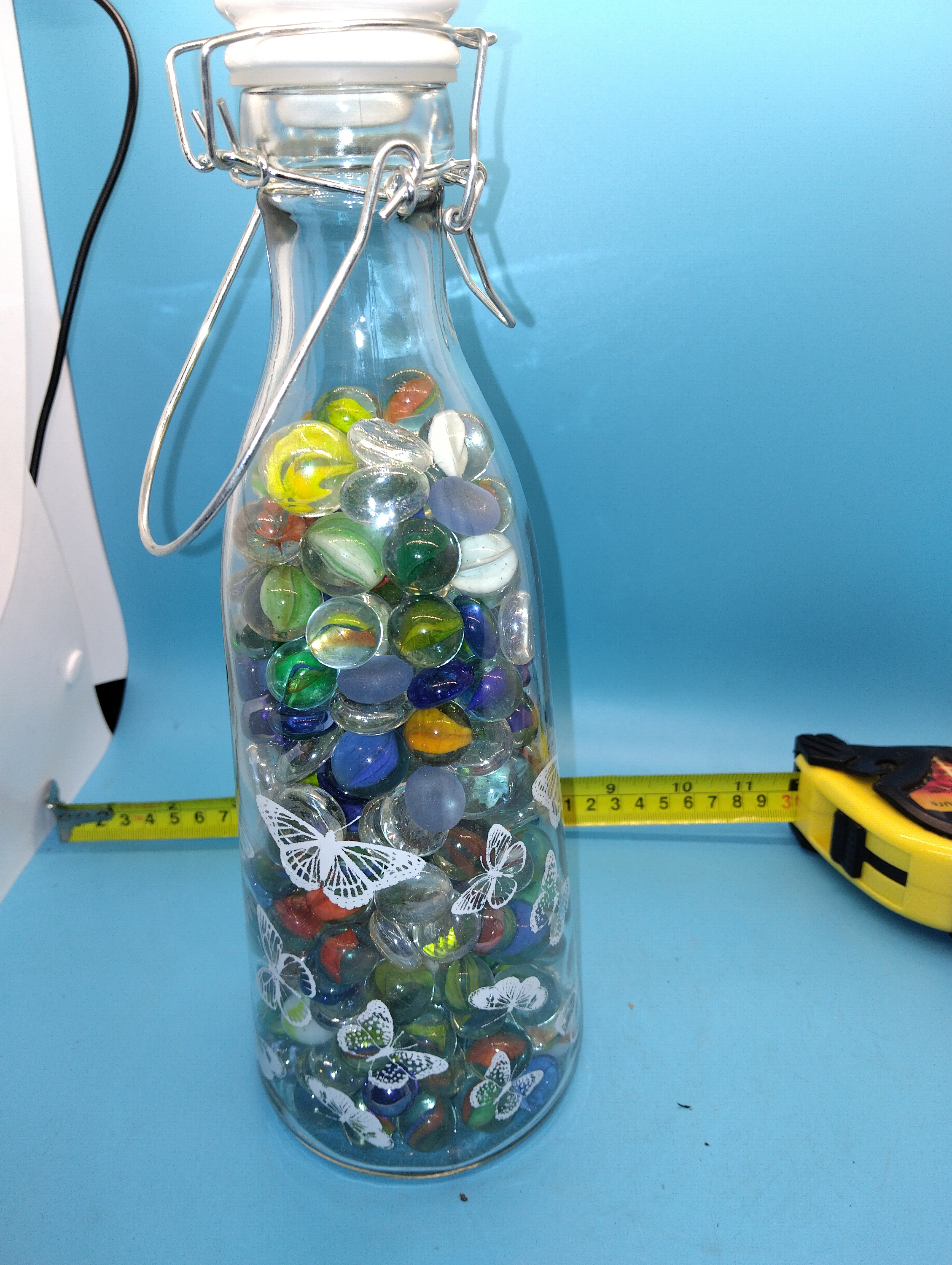 VERY NICE VINTAGE GLASS BOTTLE OF MARBLES / GLASS JEWELS