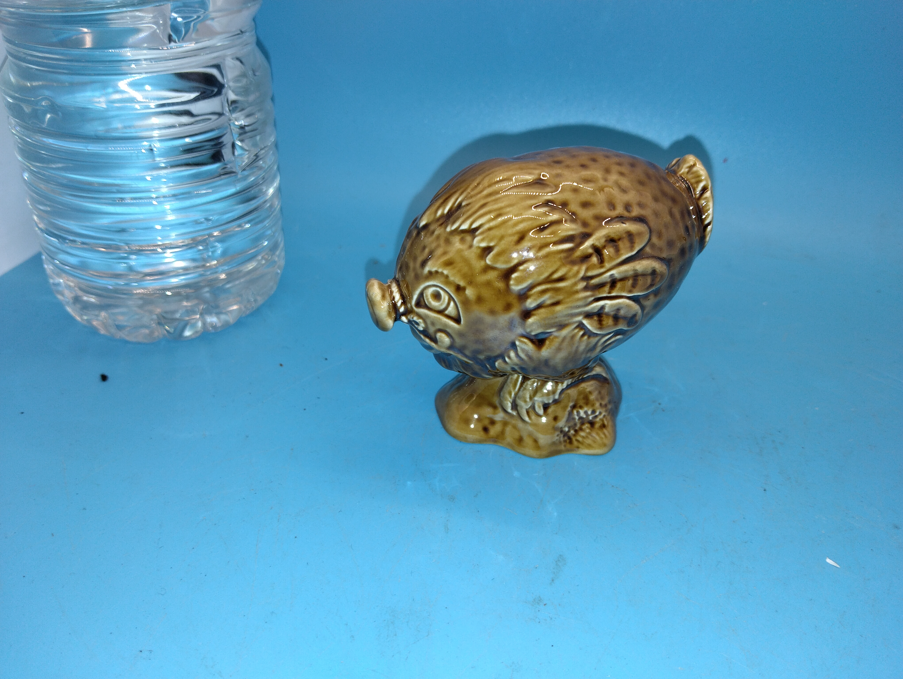 NICE BESWICK WHITE AND MACKAY WHISKY MINITURE HAGGIS APPEARS SEALED BUT CANT CONFIRM