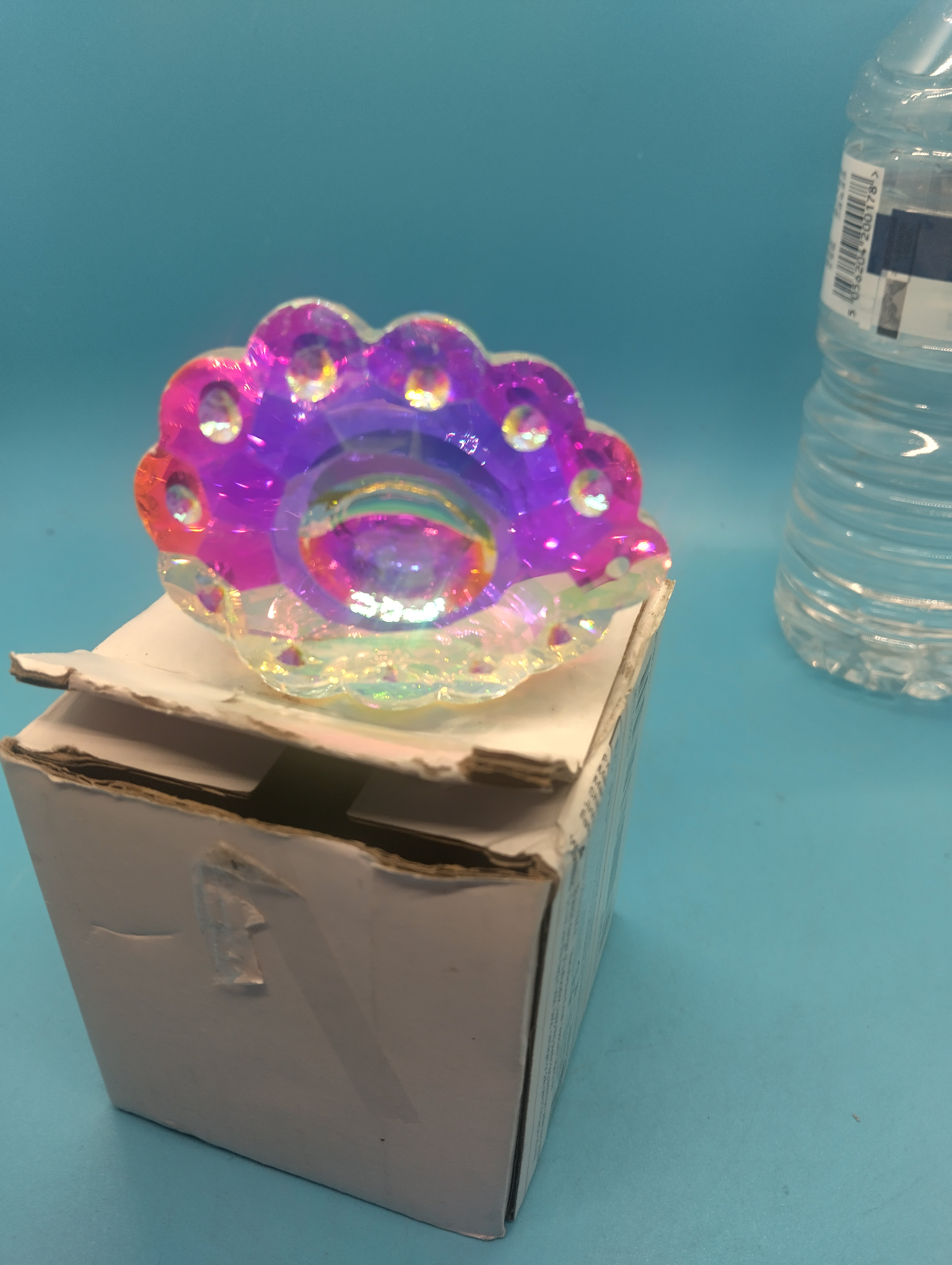NEW BOXED GLASS OYSTER SHELL WITH PEARL