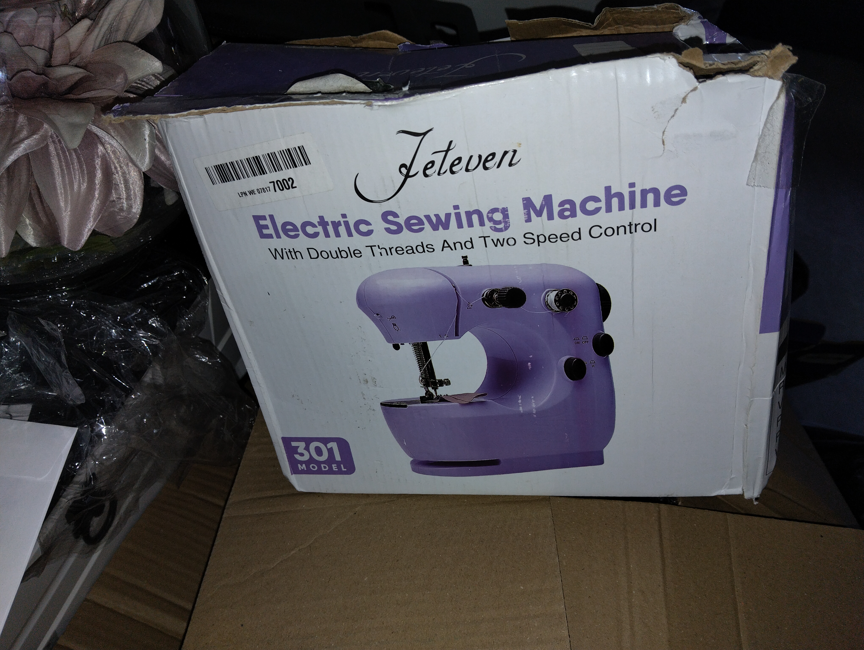 BOXED 301 MODEL SEWING MACHINE AS NEW
