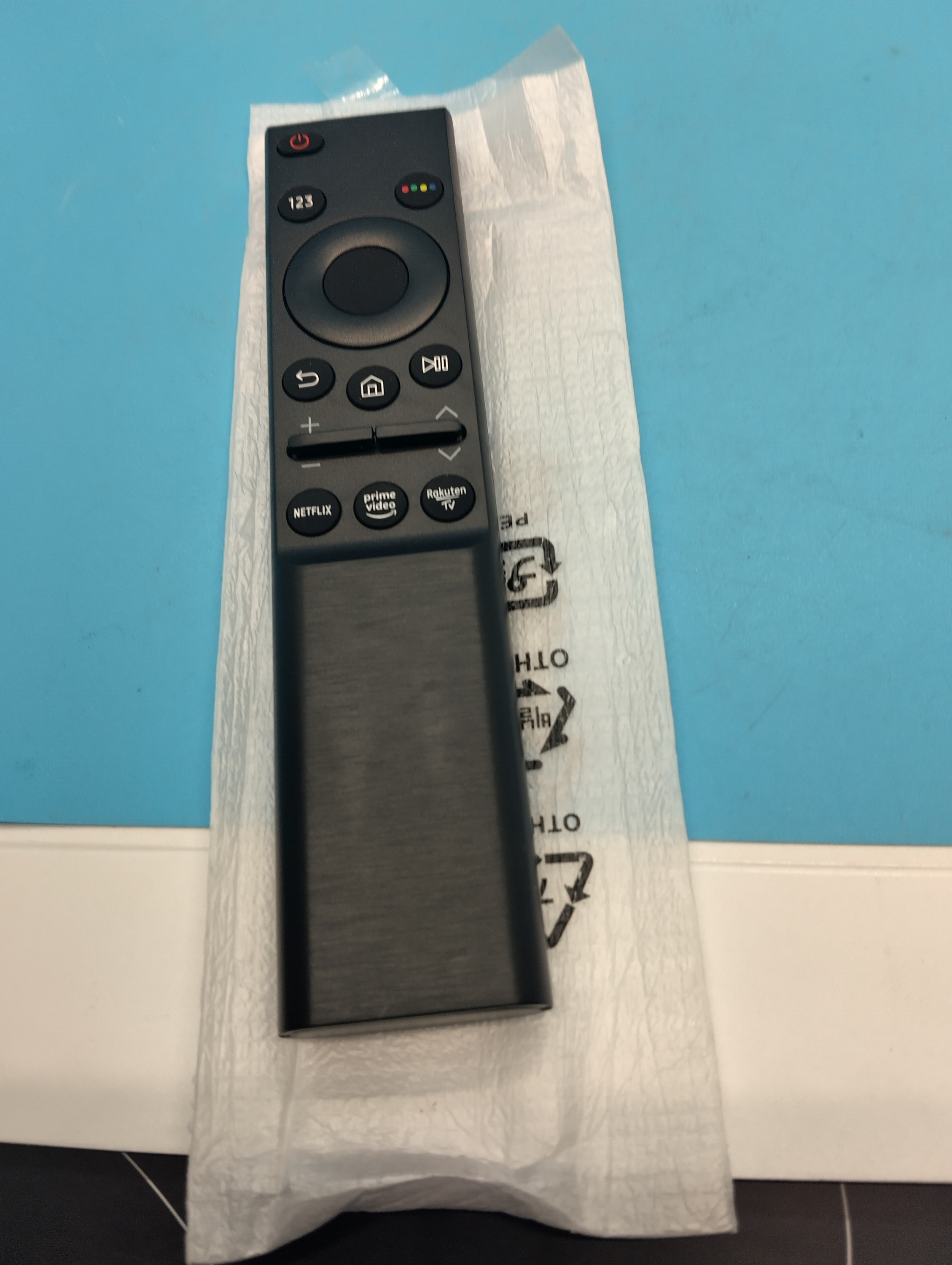 NEW UNIVERSAL REMOTE CONTROL NETFLIX/PRIME ETC