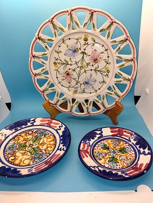 VERY NICE COLLECTION OF SPANISH PLATES AND PORTUGESE RIBBON CHARGER