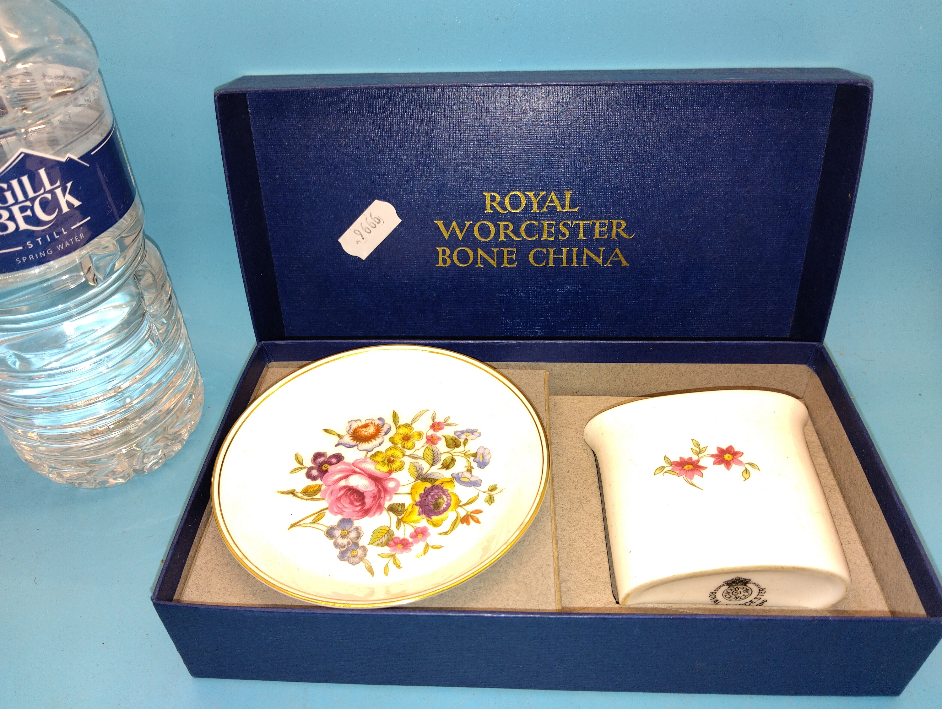 NICE BOXED ROYAL WORCESTER SET OF TWO