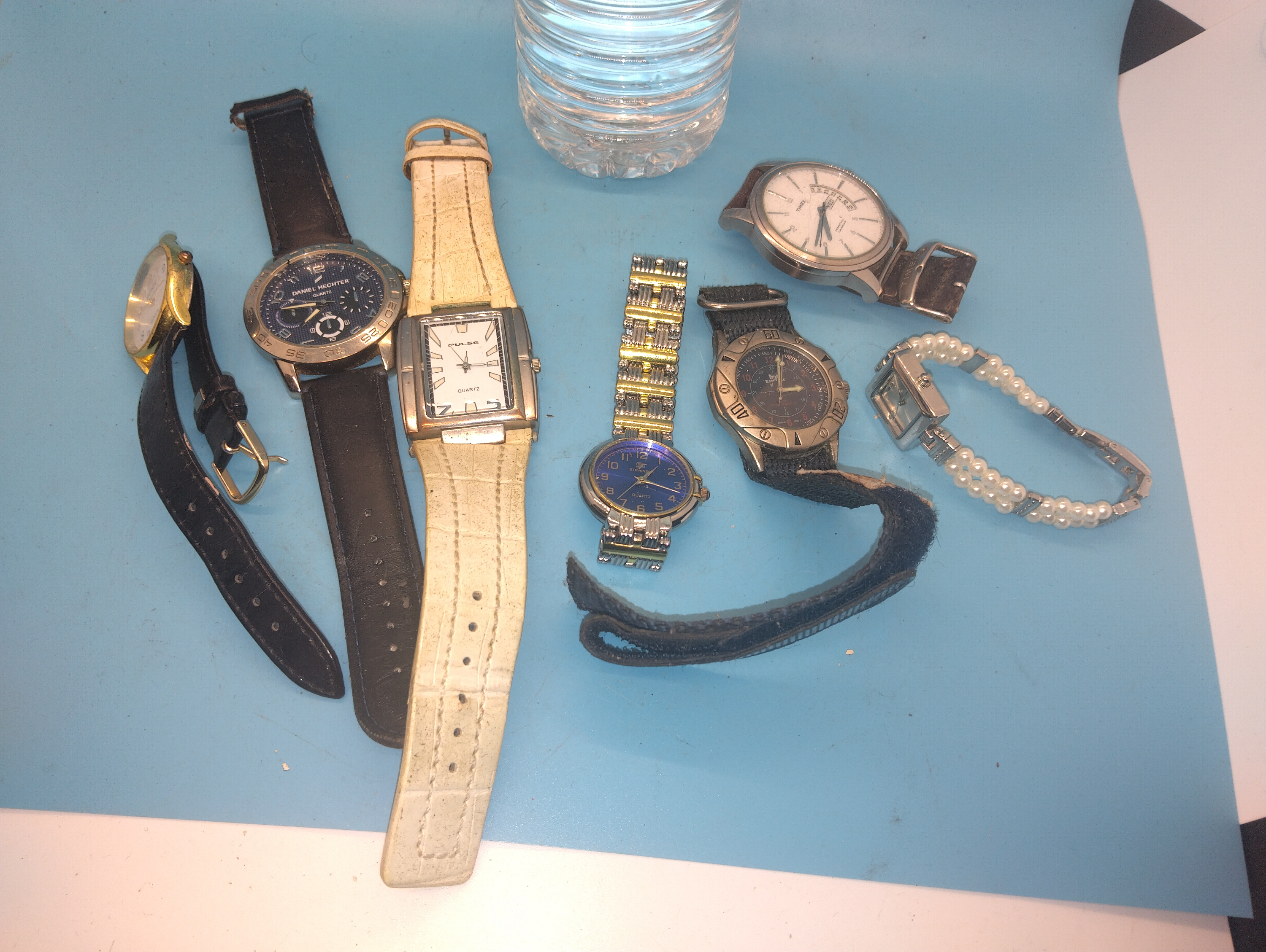 SELECTION OF VINTAGE WATCHES