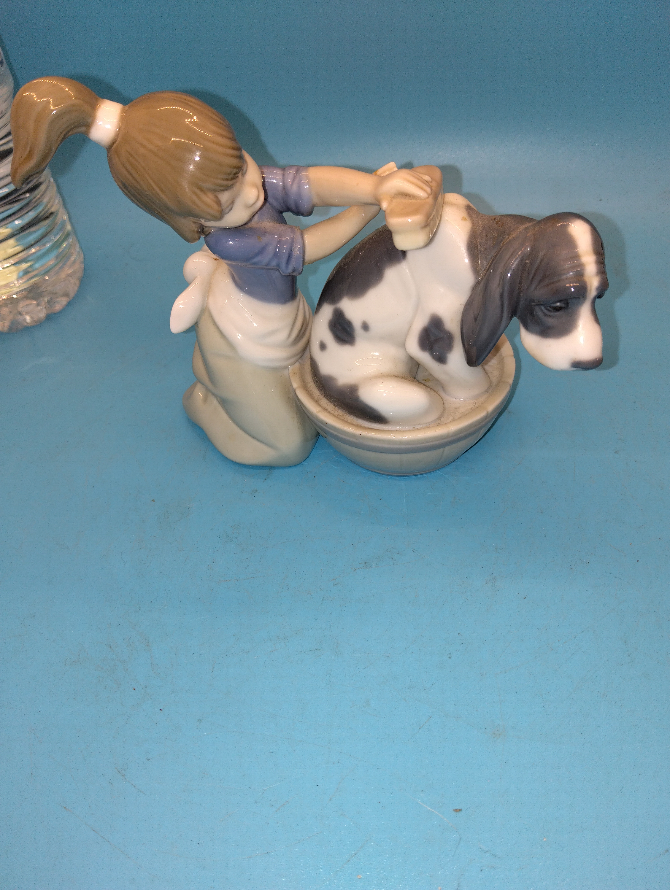 LlADRO GIRL BATHING DOG FIGURINE