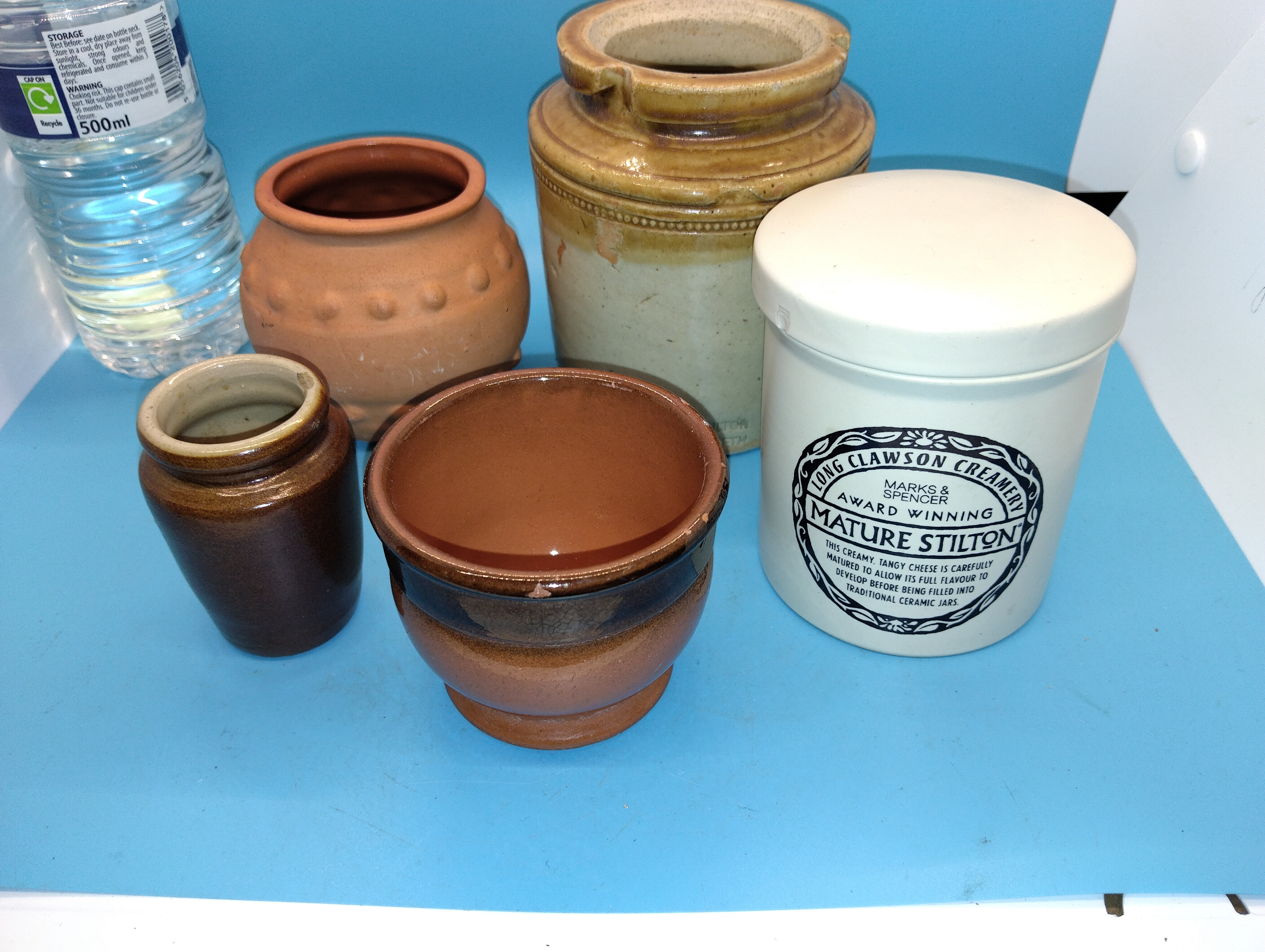 COLLECTION OF POTTERY ITEMS INCLUDING STILTON POT