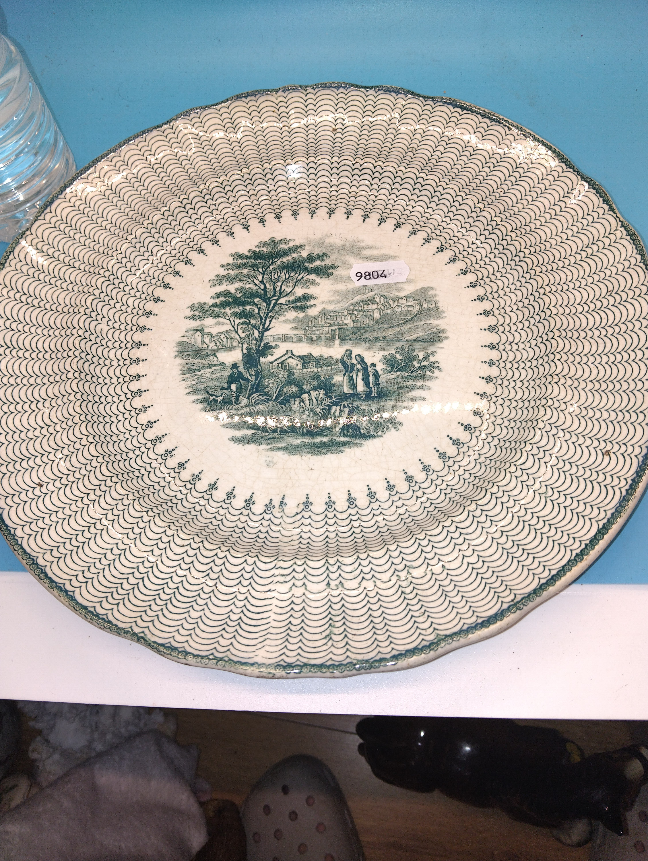 VERY NICE EARLY VIGNETTE CORK & EDGE SCENIC PLATE