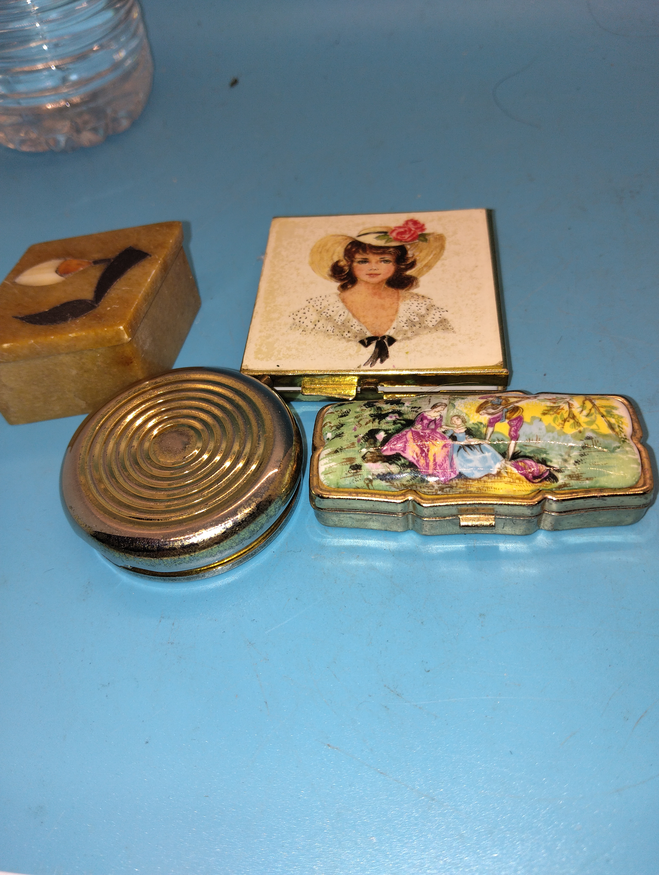 FOUR VERY NICE PILL BOXES INCLUDING DECO STYLE ETC