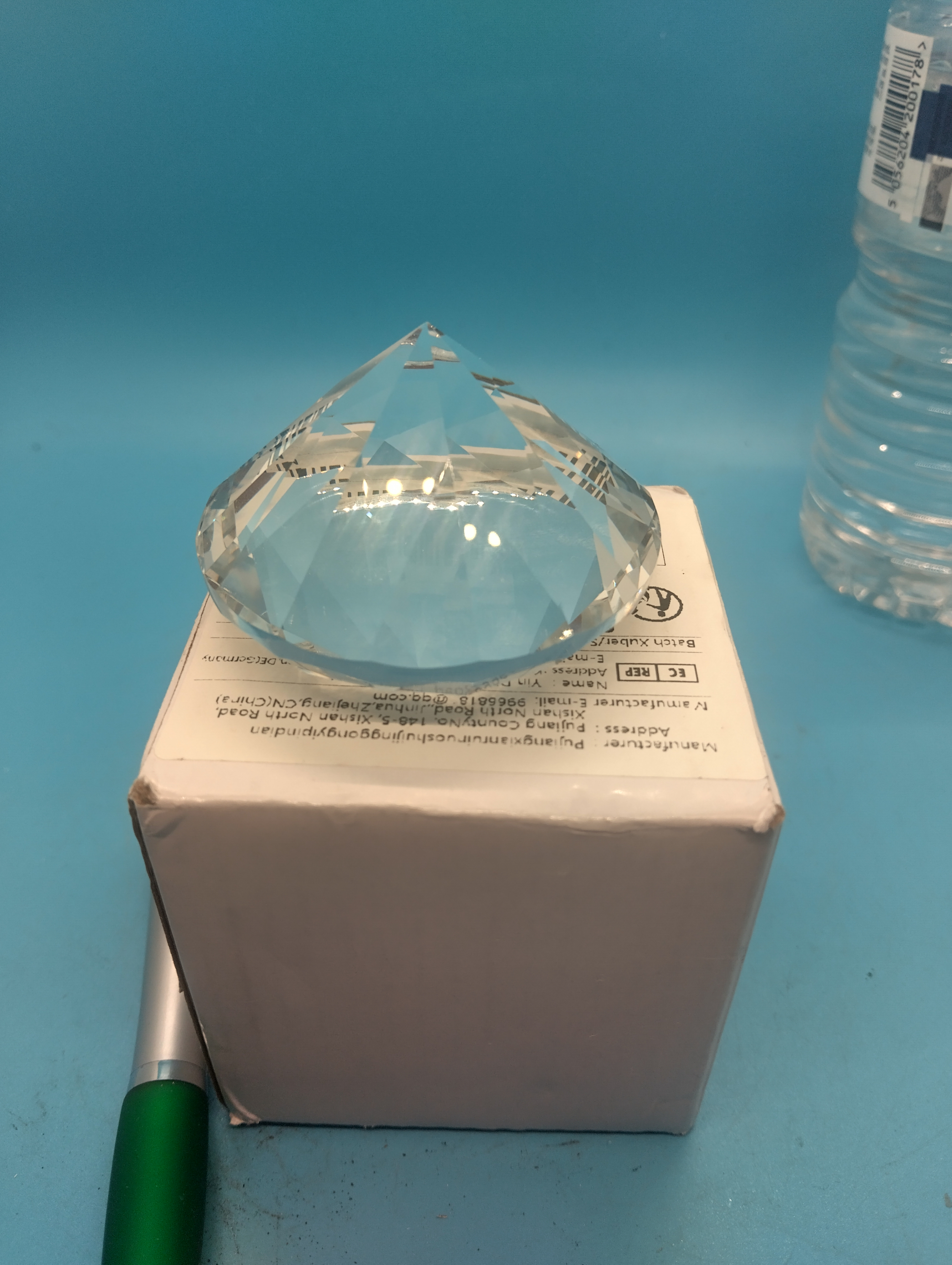 A Large Faceted Crystal Diamond-Style Paperweight
