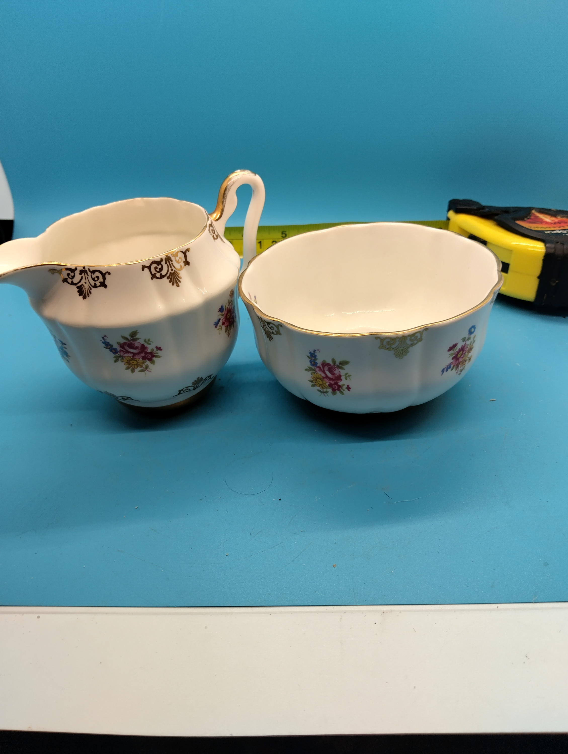 A Pair of Windsor Bone China Floral Tableware Pieces